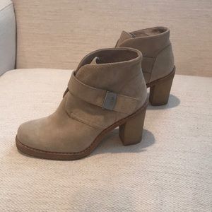 UGG Brienne suede booties size 75